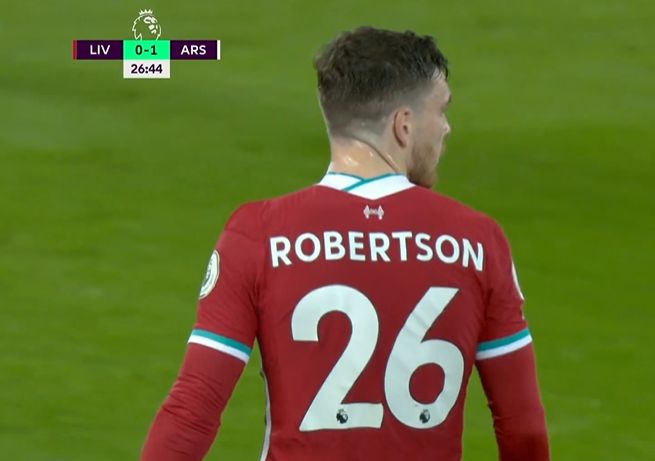 皇家马德里训练开放日，关键时刻豪取连胜引欢呼，社区盾在即，轮换策略成焦点