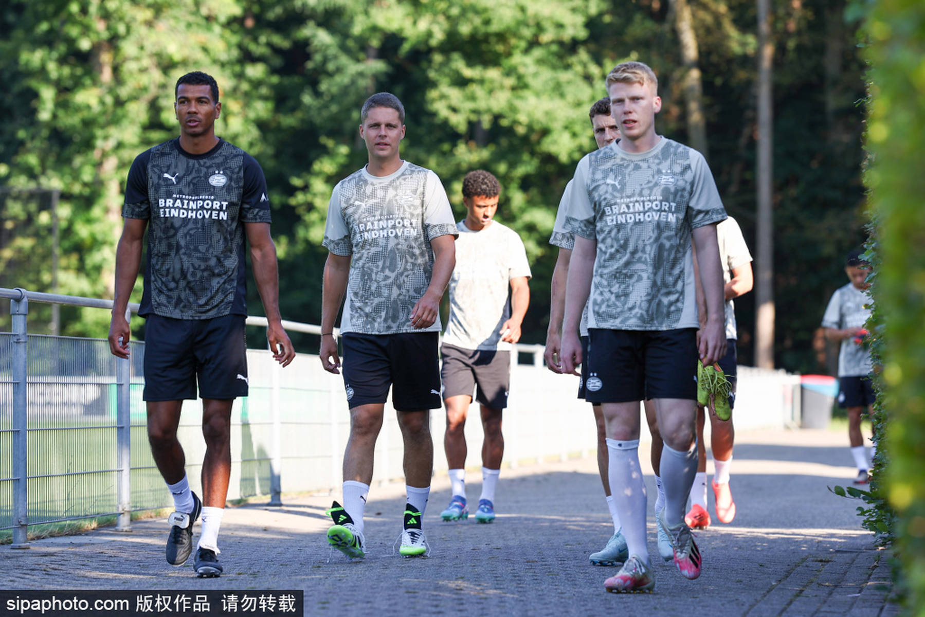 赛后浙江队备战荷甲，回应争议细节曝光，引发热议，临场指挥获称赞