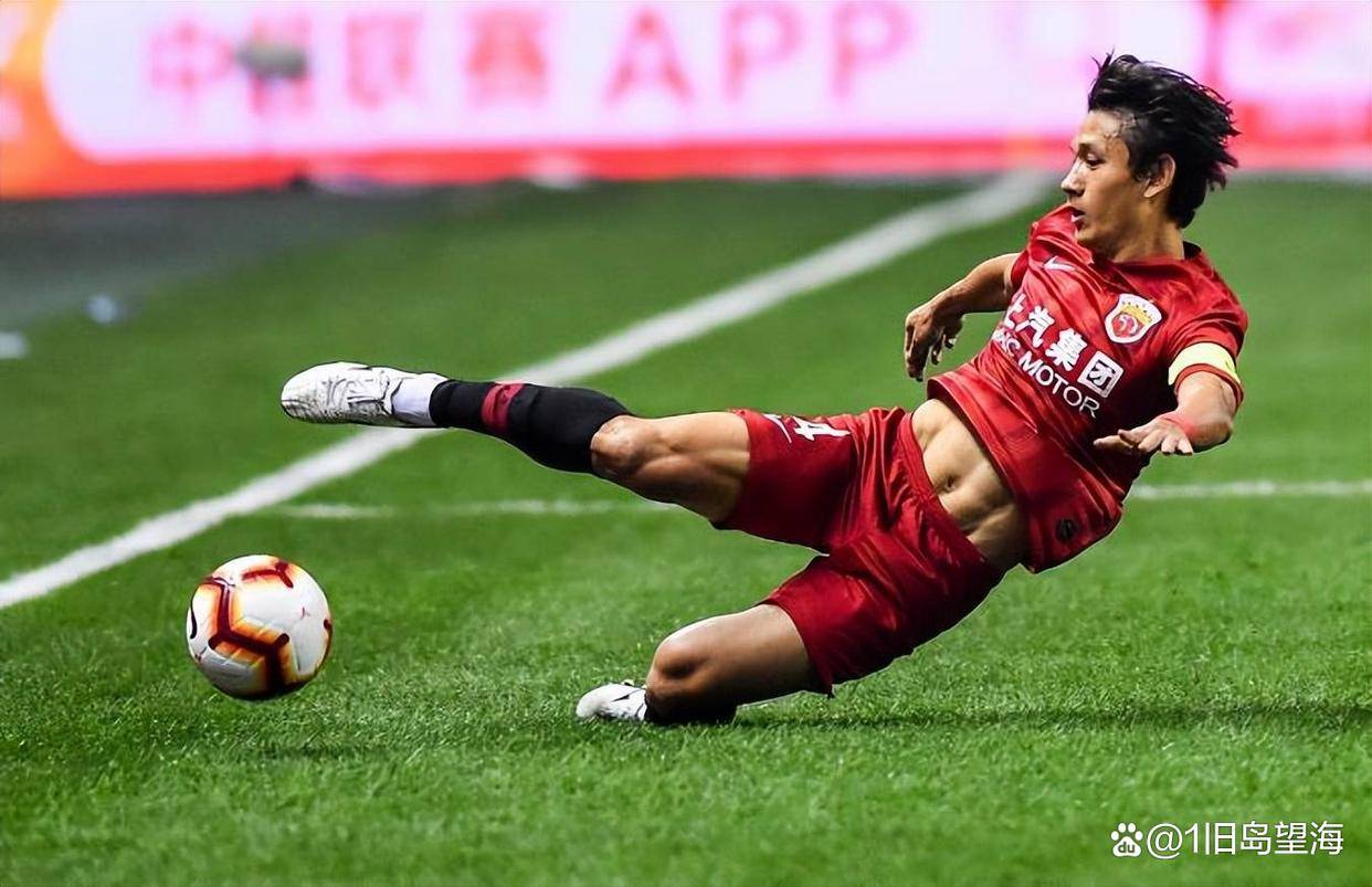 费耶诺德发布备战花絮;国际比赛日刷新队史纪录;CBA常规赛任务艰巨;年轻球员得到机会 费耶诺德发布备战花絮;国际比赛日刷新队史纪录;CBA常规赛任务艰巨;年轻球员得到机会