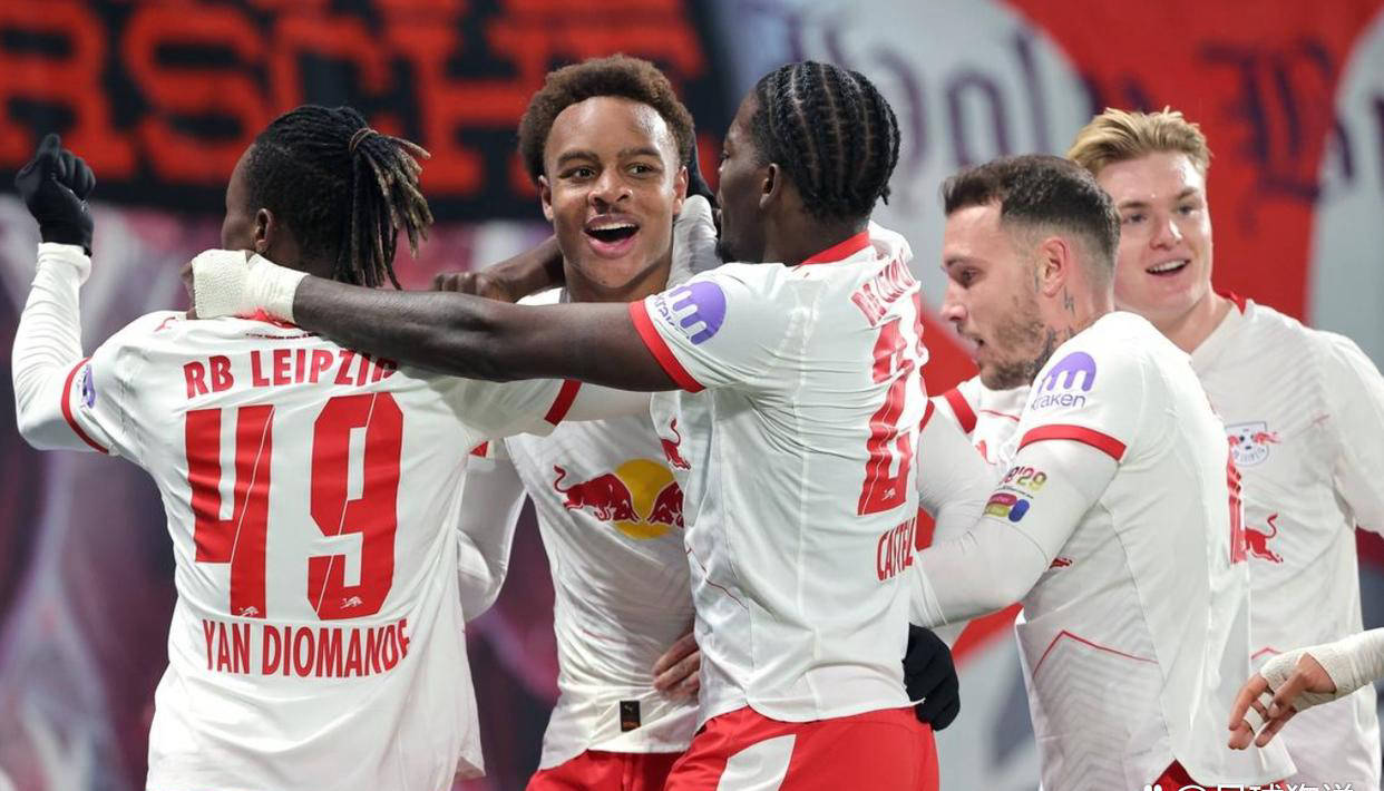 乐鱼体育在线-莱比锡发布备战花絮，加时末段内部沟通，德甲任务艰巨，数据趋势出现新变化